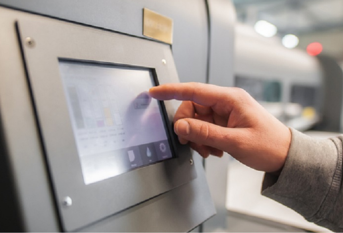 market-analytical-hero